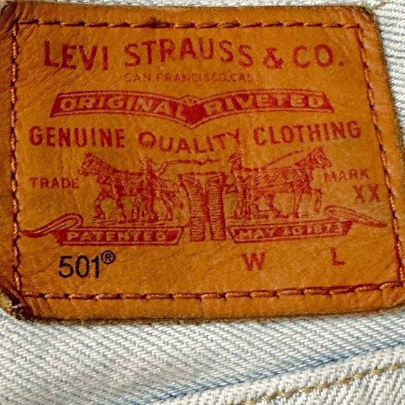 Free People Levi’s 501 Premium Jean Shorts in Light Wash Bleached Size 28 Big E - Picture 10 of 11